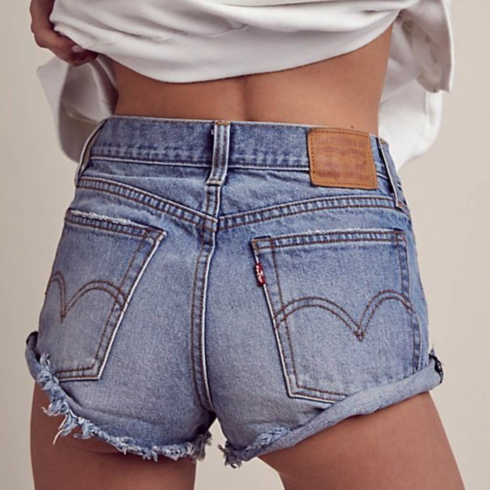 LEVI SHORTS